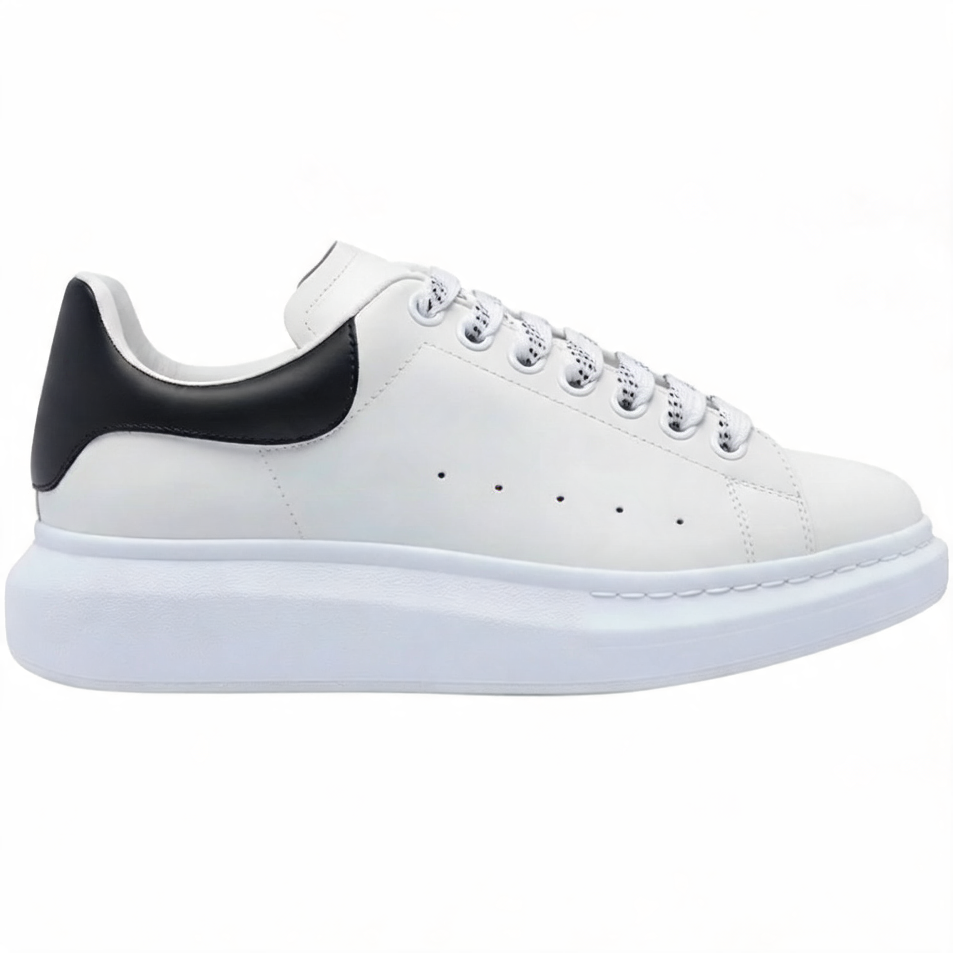 Oversized Court Sneaker White Black
