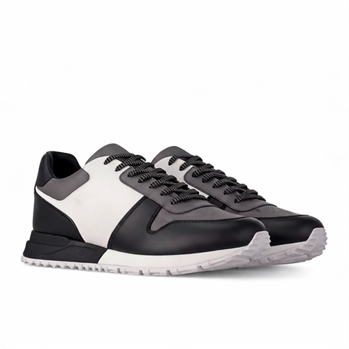 Low-Top Runner Sneaker Schwarz